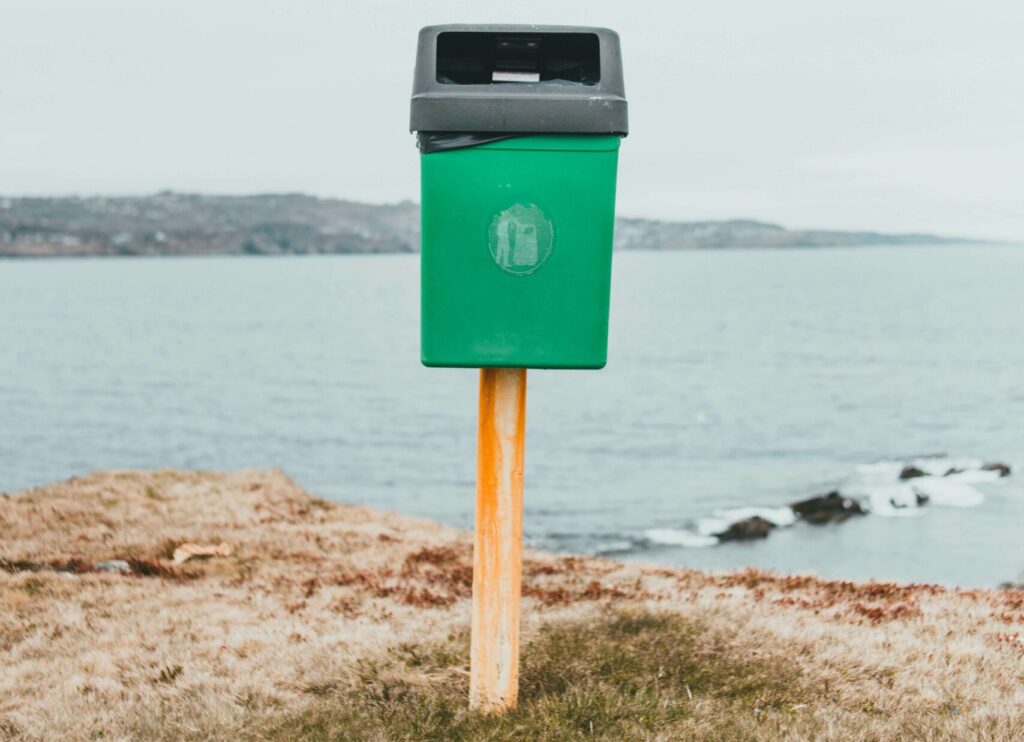 Miljödekaler för tydlig och hållbar märkning inom bygg, el, VVS och industri.
